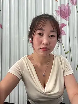 Ure sexy online show from June 7, 2026, 2:28 am