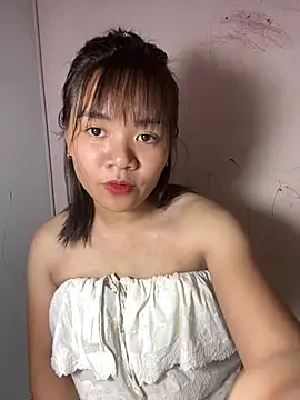 Snapshot of Ari_baby9 chatting on July 21, 2026, 6:04 am Ari baby9 online show from July 21, 2026, 6:04 am