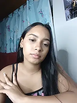 xcleila online show from July 19, 2026, 6:33 am