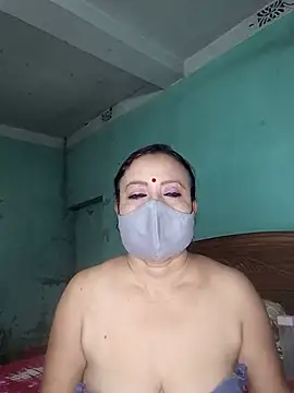 MoonLusty online show from July 30, 2026, 3:05 am