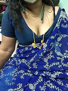 Tamil-kaviya98 online show from July 16, 2026, 6:49 pm