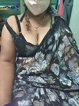 Tamil-kaviya98 online show from August 1, 2026, 9:13 pm