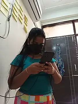 Snapshot of Riya_hot8 chatting on July 15, 2026, 7:48 am Riya hot8 online show from July 15, 2026, 7:48 am