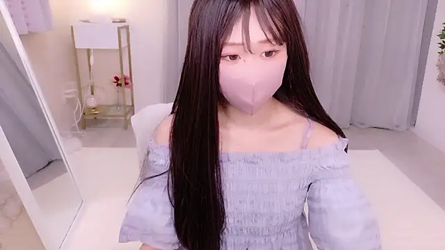 Snapshot of YURInya_ chatting on June 3, 2026, 12:06 pm YURInya online show from June 3, 2026, 12:06 pm