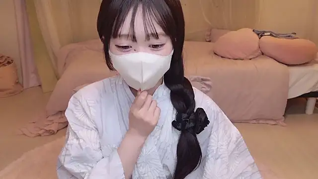 YURInya  online show from July 7, 2026, 12:09 pm