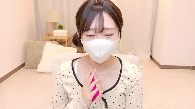 YURInya  online show from July 12, 2026, 12:28 pm