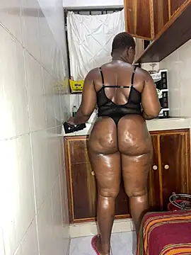 Snapshot of curvy_queen89 chatting on July 9, 2026, 6:14 am curvy queen89 online show from July 9, 2026, 6:14 am