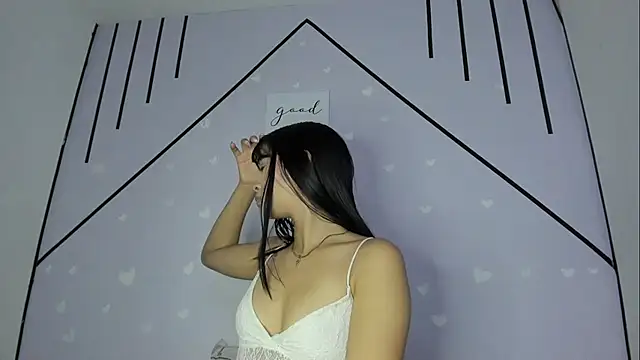 AmaiaHarpper online show from August 6, 2026, 12:22 pm