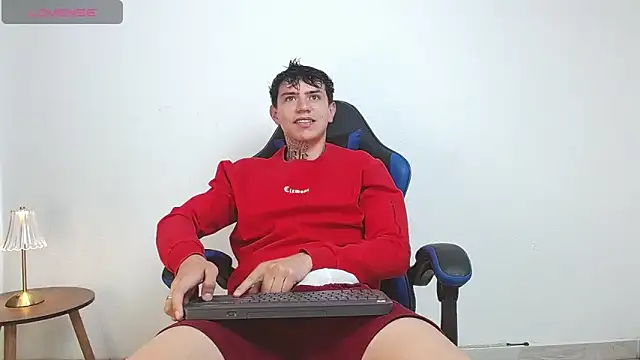 Hot teo1 online show from June 2, 2026, 8:47 am