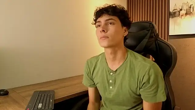 Esteban Fire online show from June 2, 2026, 11:54 am