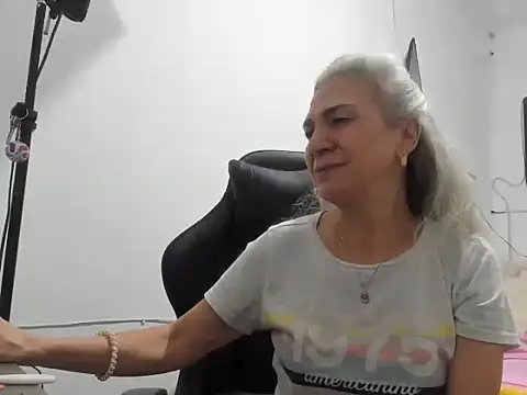 Snapshot of Giorgia_xue55 chatting on July 20, 2026, 4:42 am Giorgia xue55 online show from July 20, 2026, 4:42 am