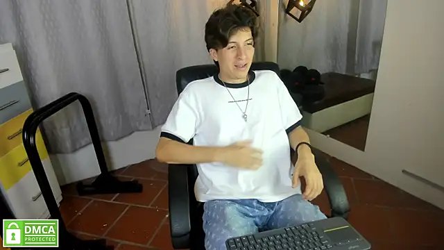 Marcoviolet online show from July 21, 2026, 7:59 pm