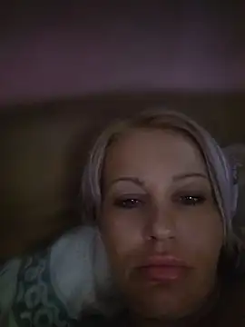 Snapshot of brenda121 chatting on June 27, 2026, 6:36 pm brenda121 online show from June 27, 2026, 6:36 pm