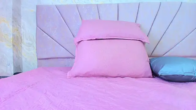 Snapshot of ariana_florez_ chatting on June 6, 2026, 7:30 pm ariana florez online show from June 6, 2026, 7:30 pm