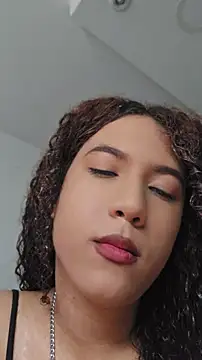 lilith isabella25 online show from June 30, 2026, 7:58 pm