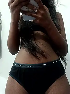 Rashi hot76 online show from June 3, 2026, 4:57 am