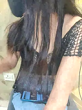 Snapshot of Hey-anamika chatting on June 18, 2026, 8:14 pm Hey-anamika online show from June 18, 2026, 8:14 pm