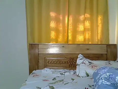 Prettie quin online show from June 4, 2026, 5:23 am