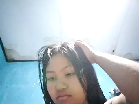 angelicnaughtybb online show from June 23, 2026, 4:21 am