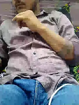 Snapshot of Dakuu_A chatting on July 8, 2026, 11:33 am Dakuu A online show from July 8, 2026, 11:33 am