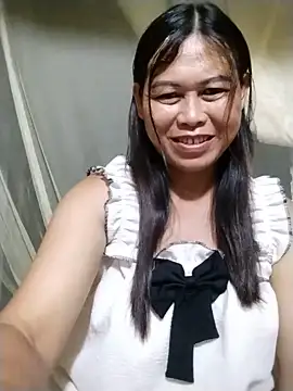 Snapshot of -Hatybi- chatting on July 17, 2026, 7:55 pm -Hatybi- online show from July 17, 2026, 7:55 pm