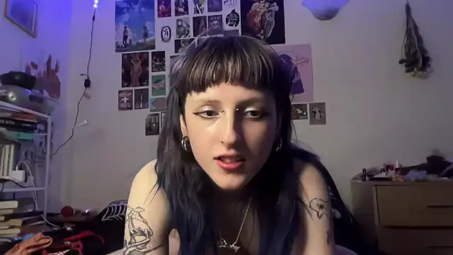 Snapshot of batzy666 chatting on June 9, 2026, 11:55 am batzy666 online show from June 9, 2026, 11:55 am