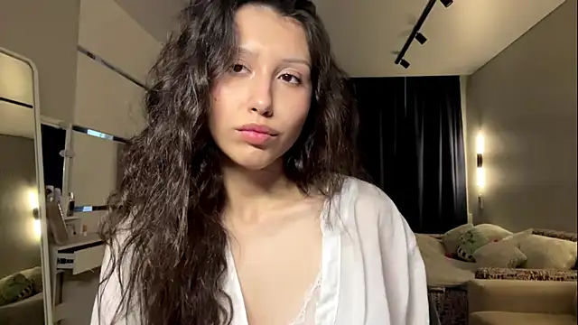 Alicekitty67 online show from June 3, 2026, 3:39 pm
