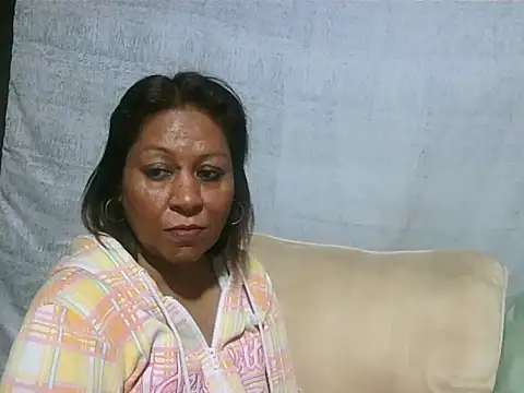 Snapshot of IndianSexyMilf69 chatting on June 25, 2026, 5:12 am IndianSexyMilf69 online show from June 25, 2026, 5:12 am