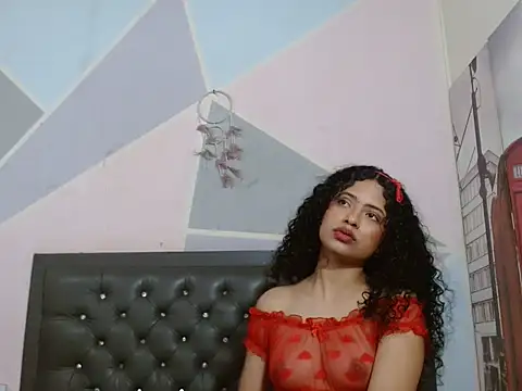 Mallory Bellaire online show from June 3, 2026, 2:33 pm