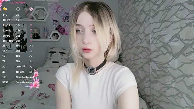 meganami online show from June 12, 2026, 1:42 pm
