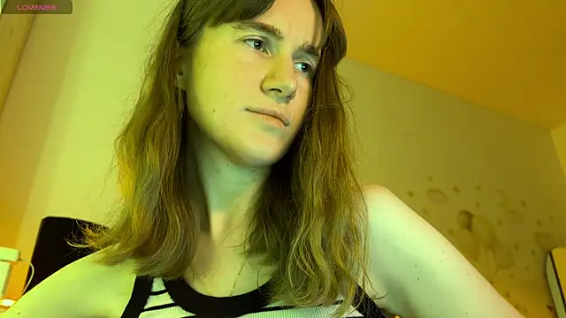 agniia257 online show from June 21, 2026, 8:58 pm