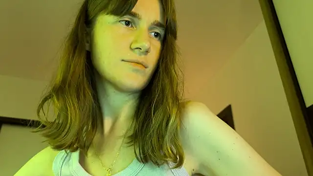agniia257 online show from June 7, 2026, 9:09 pm