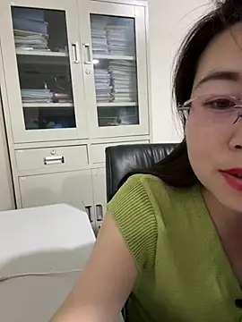 qingqing202666 online show from June 21, 2026, 6:52 am