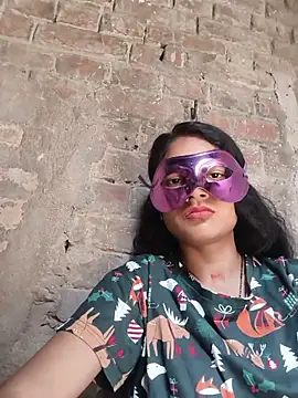 Hot Mahira69 online show from June 4, 2026, 8:30 am