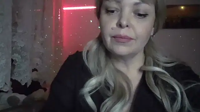 BellaaKiss online show from June 4, 2026, 10:03 pm