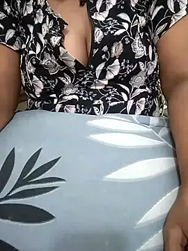 Snapshot of tamil_malluaunty chatting on July 13, 2026, 6:56 am tamil malluaunty online show from July 13, 2026, 6:56 am