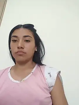 Amber-gold online show from June 1, 2026, 3:22 pm
