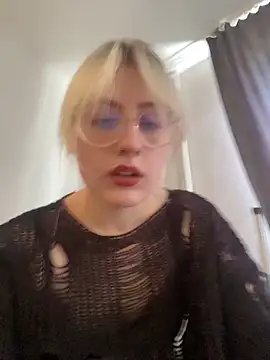 xp blondie online show from June 3, 2026, 10:27 am