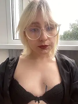 xp blondie online show from June 2, 2026, 6:46 am