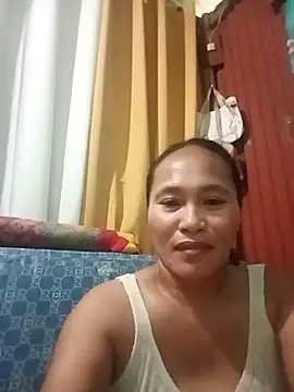 Snapshot of Queenslay chatting on July 19, 2026, 10:17 pm Queenslay online show from July 19, 2026, 10:17 pm