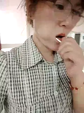 gaoyan880526 online show from June 18, 2026, 10:31 am