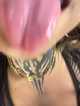 Serenaa Parker online show from July 18, 2026, 8:39 pm
