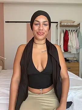 nadiabnssd online show from July 14, 2026, 2:23 pm