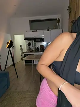 nadiabnssd online show from July 28, 2026, 5:12 pm