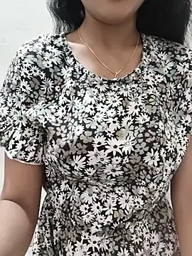 Snapshot of Simmy_jaan chatting on July 10, 2026, 8:09 pm Simmy jaan online show from July 10, 2026, 8:09 pm