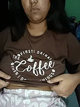 MissRiyaLive online show from July 6, 2026, 10:44 am