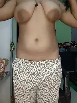 MissRiyaLive online show from July 17, 2026, 7:44 pm
