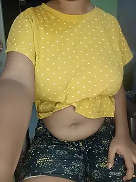 MissRiyaLive online show from July 3, 2026, 8:43 am