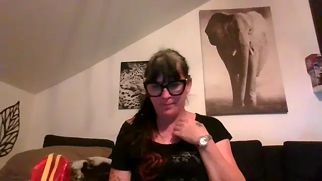 sexujuly88 online show from June 15, 2026, 8:52 pm