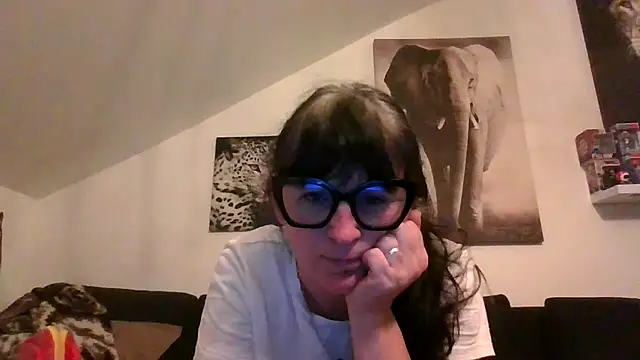 sexujuly88 online show from June 18, 2026, 8:36 pm